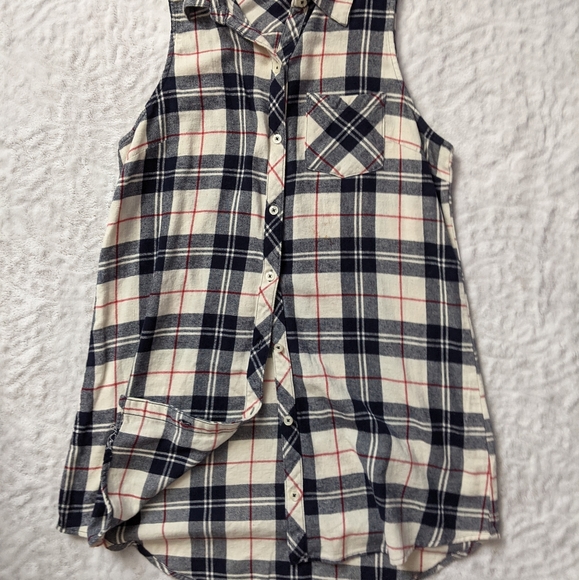 Button-Down Dress - Picture 2 of 4